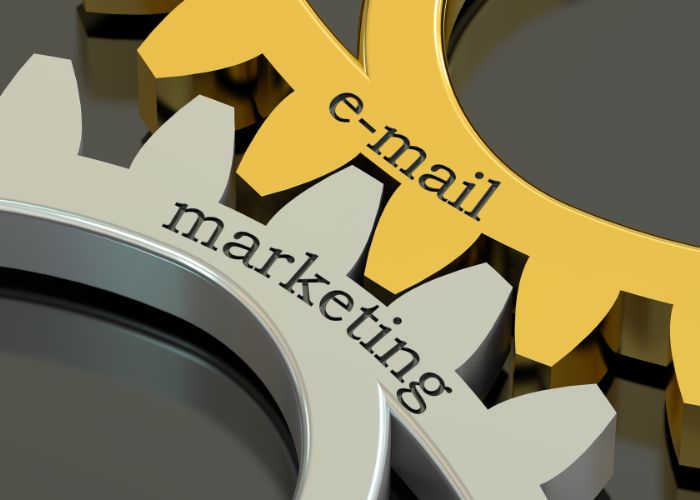 email-marketing-akinhtwn-gia-afksisi-krathsewn-easy-online-media-4